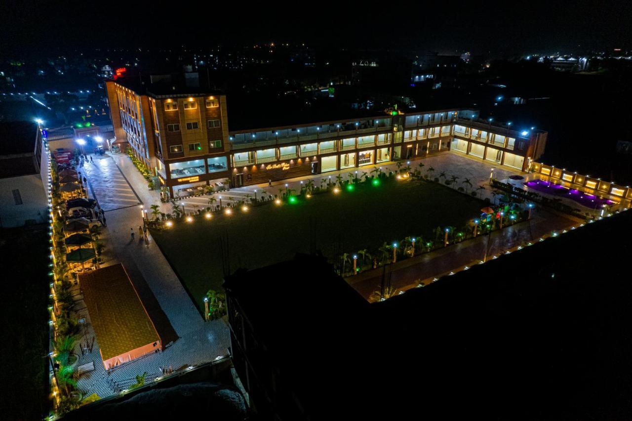 The Bodhi Palace Resort Exteriör bild
